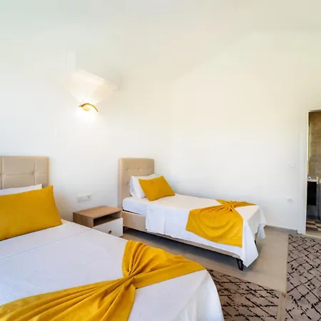 Bambu Villa *