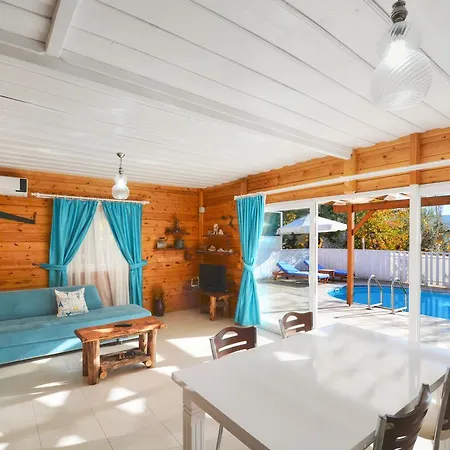 Bambu Villa *